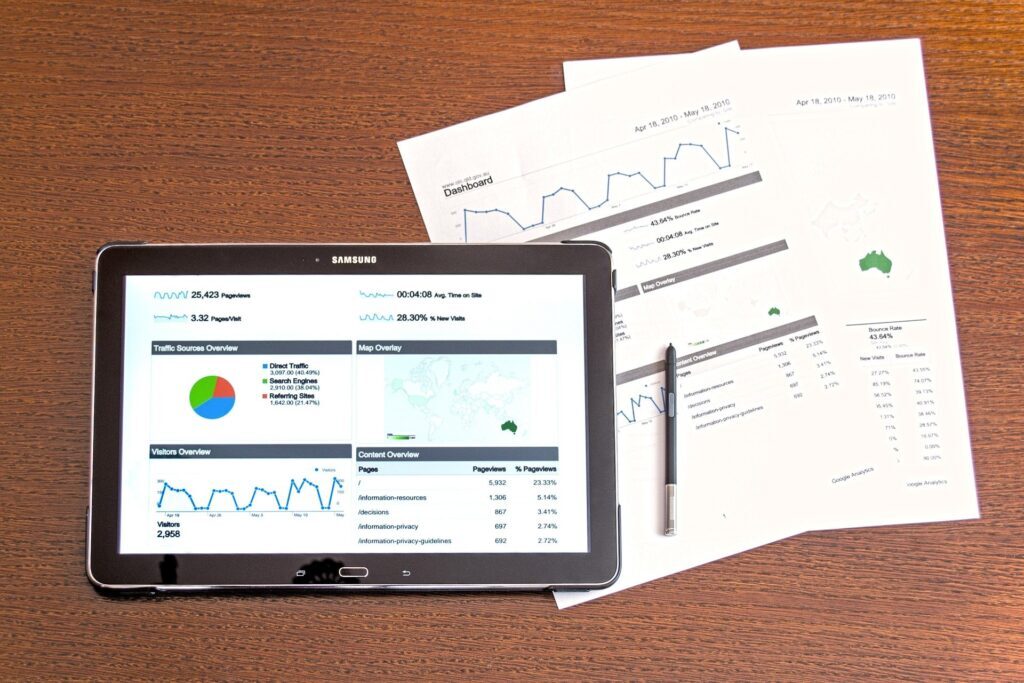 daily field report on tablet